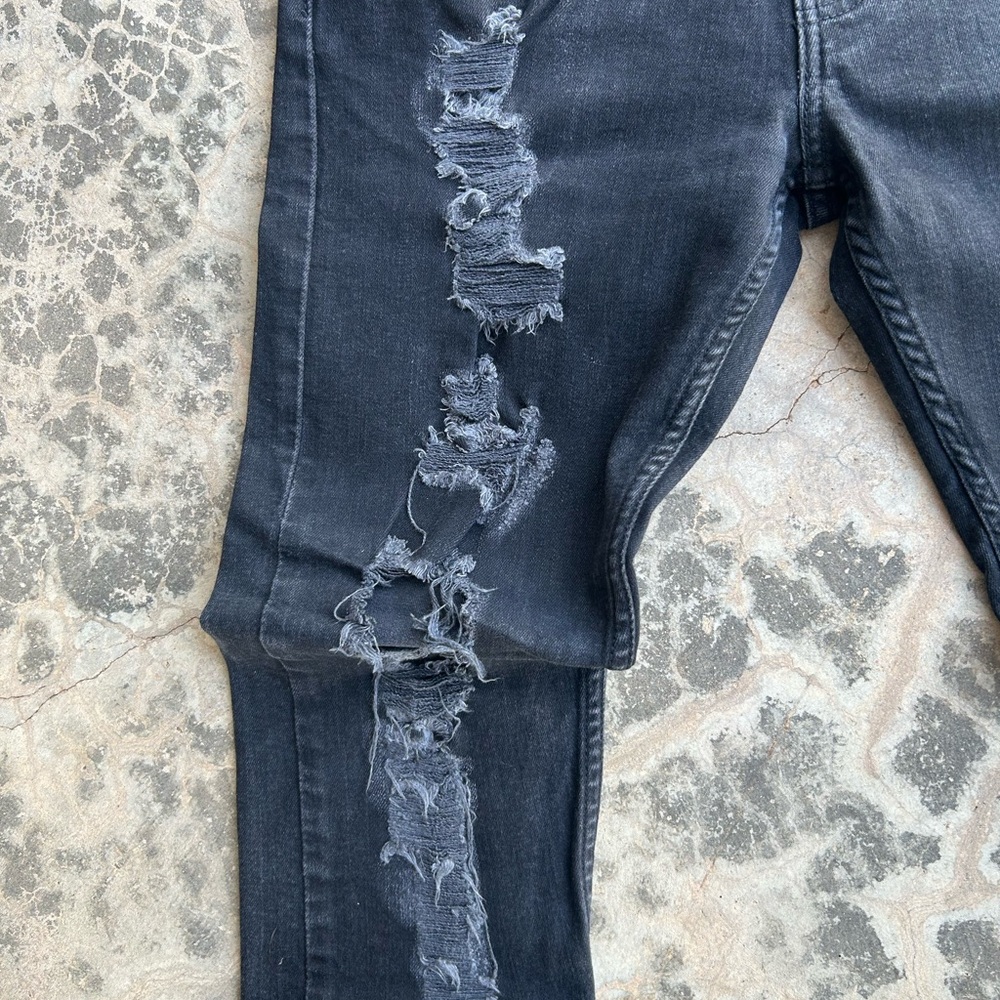 Levi’s 512 thrashed distressed jeans - Picture 6 of 10
